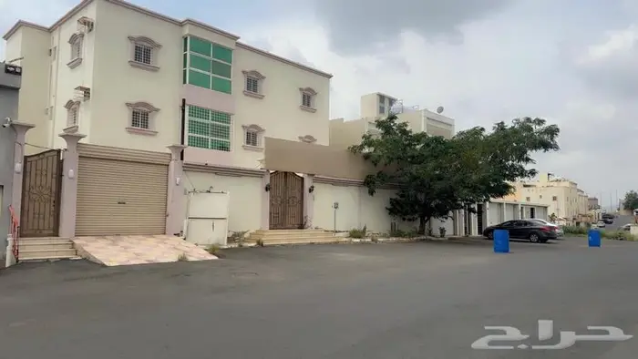 للبيع عمارة سكنية دورين وملحق في أبها حي الغدير 37
