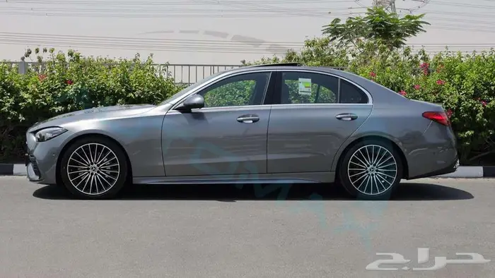 مرسيدس بنز C200 premium 2025 خليجي اصفار مع ضمان الوكيل 34