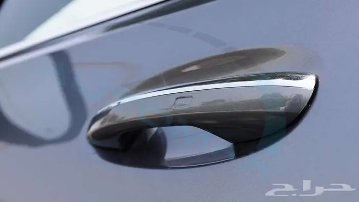 مرسيدس بنز C200 premium 2025 خليجي اصفار مع ضمان الوكيل 31