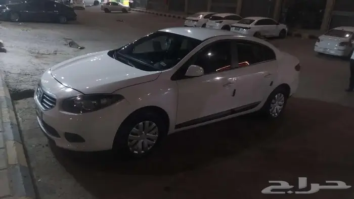 سيارة رينو فلوانس 2014 نظيفه جدا 5