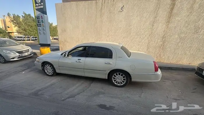 لنكون تاون كار 9