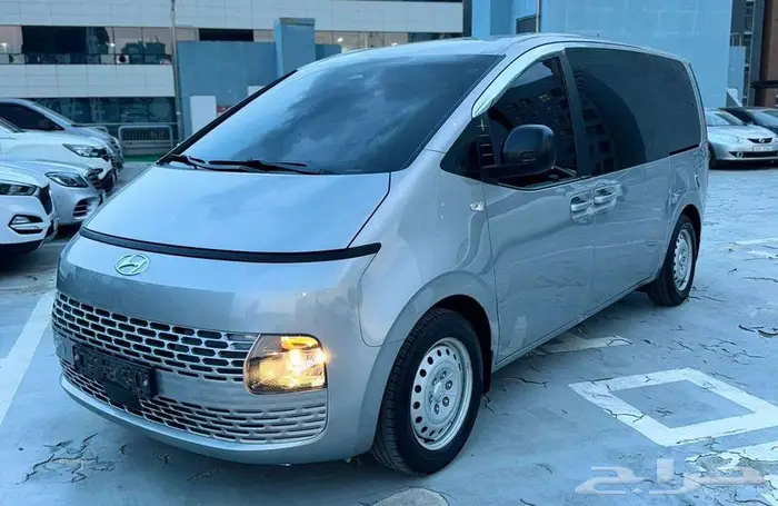 Available for Rent Hyundai Staria with Driver 3