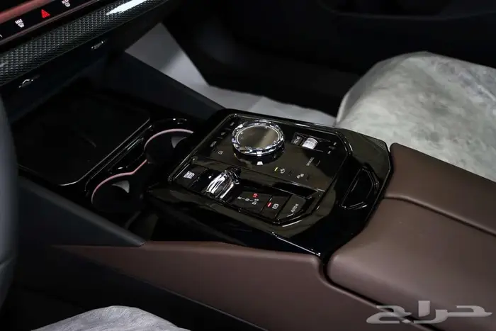 BMW 520 2026 ام كت لون اسمنتي 8