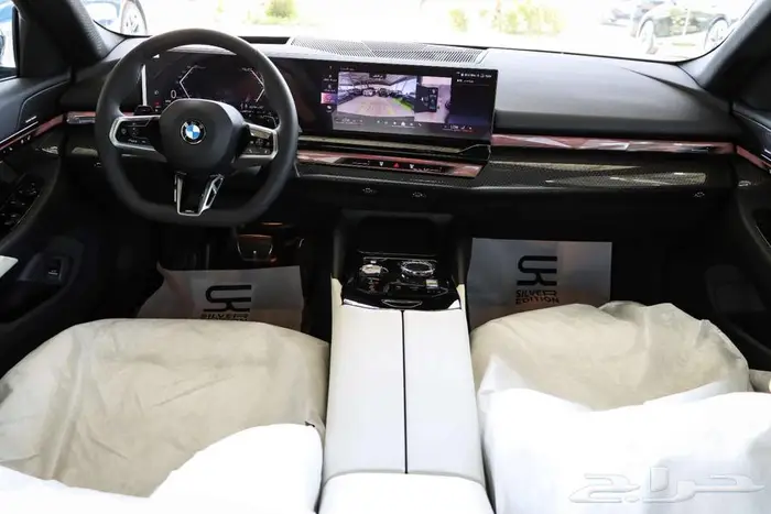 BMW 520 2026 ام كت اسود داخل اوفوايت 6