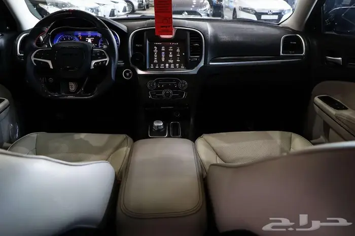 كرايزلر C300 معدل SRT موديل 2016 4