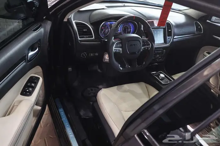 كرايزلر C300 معدل SRT موديل 2016 6