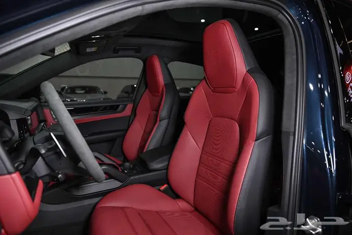 شركة البريمي لسيارات بورش Cayenne GTS 6