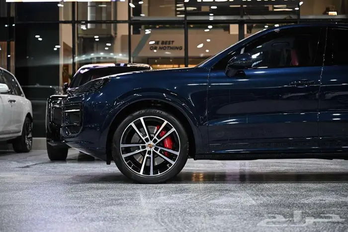 شركة البريمي لسيارات بورش Cayenne GTS 4