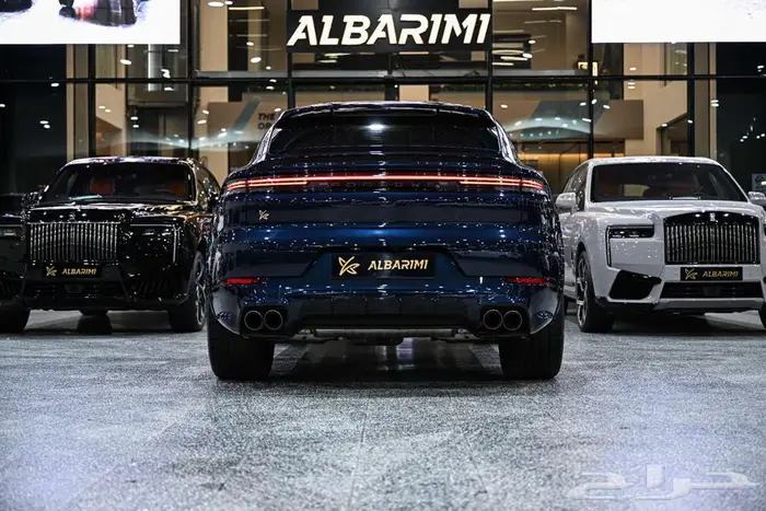 شركة البريمي لسيارات بورش Cayenne GTS 11