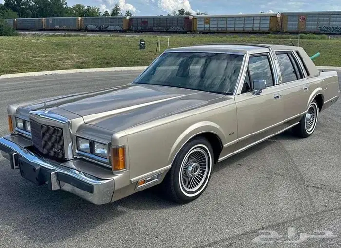 للبيع لنكون موديل 1989 Lincoln town car 1