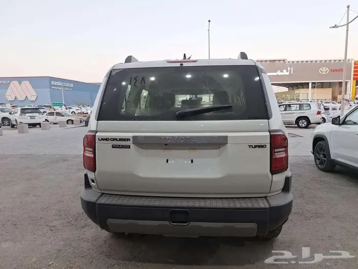 تويوتا برادو TXL2 بنزين 2025 8