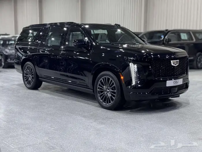 كاديلاك إسكاليد ESV V8 موديل 2025 جديد 1