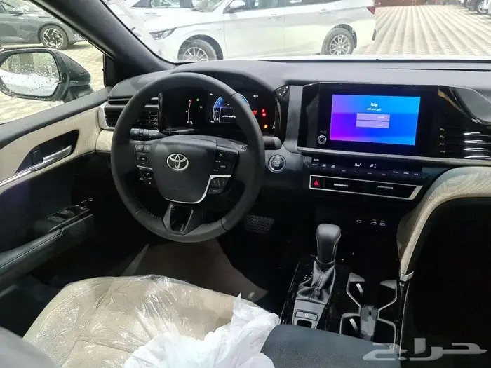 تويوتا كامري LE بنزين فتحه سعودي 2025 22