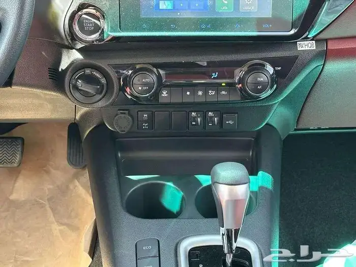 تويوتا هايلوكس غمارتين تومتيك ديزل فل كامل 2025 7