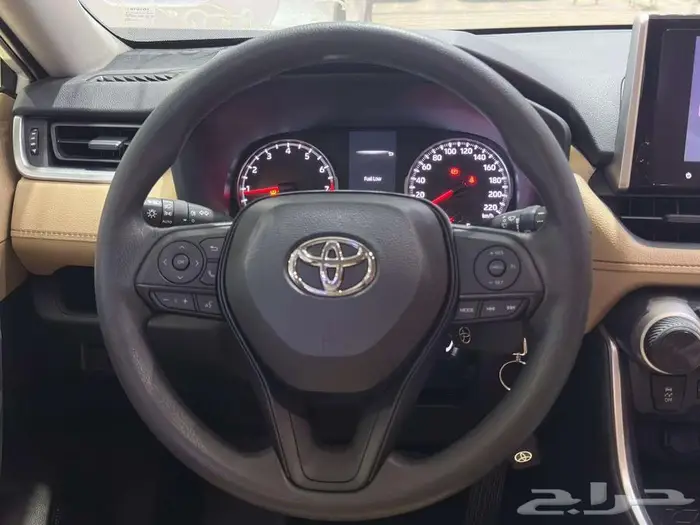 تويوتا راف فور LE بنزين دفع رباعي 2025 7