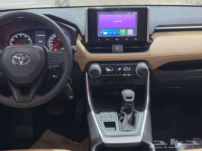 تويوتا راف فور LE بنزين دفع رباعي 2025 6