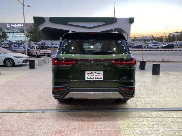 لكزس LX600 VIP 2024 زيتي سعودي 7