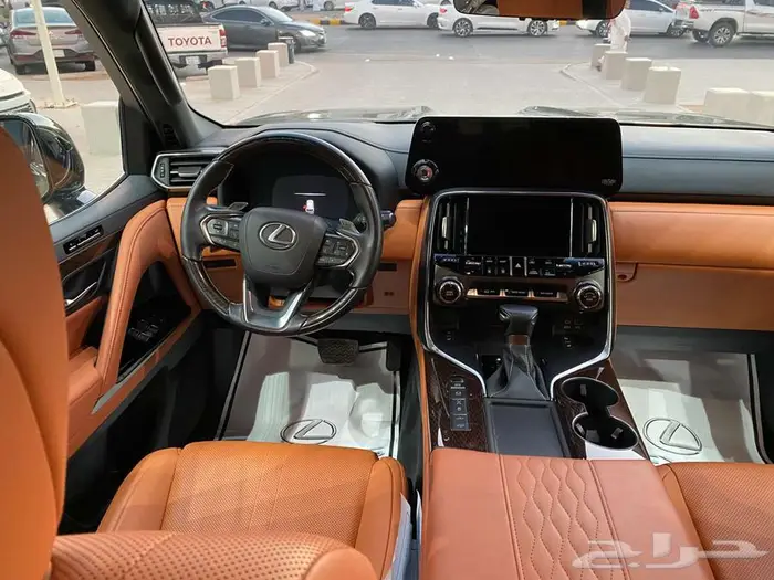 لكزس LX600 VIP 2024 زيتي سعودي 8