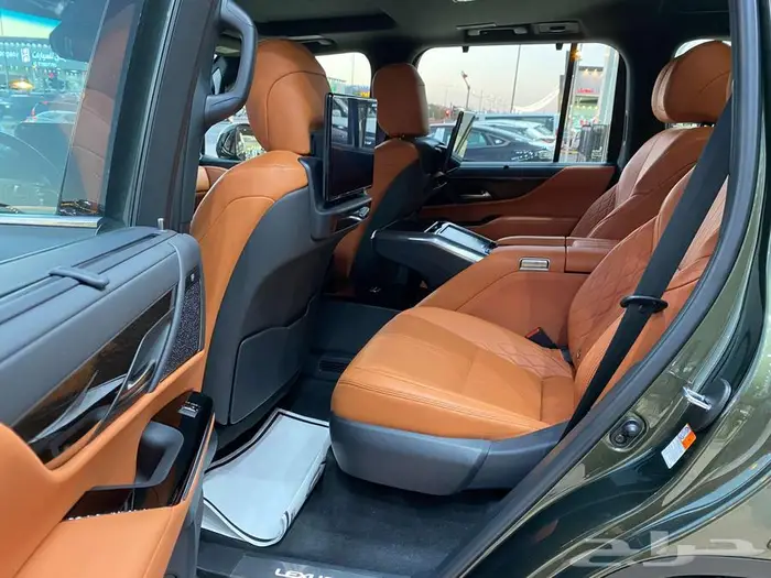 لكزس LX600 VIP 2024 زيتي سعودي 12