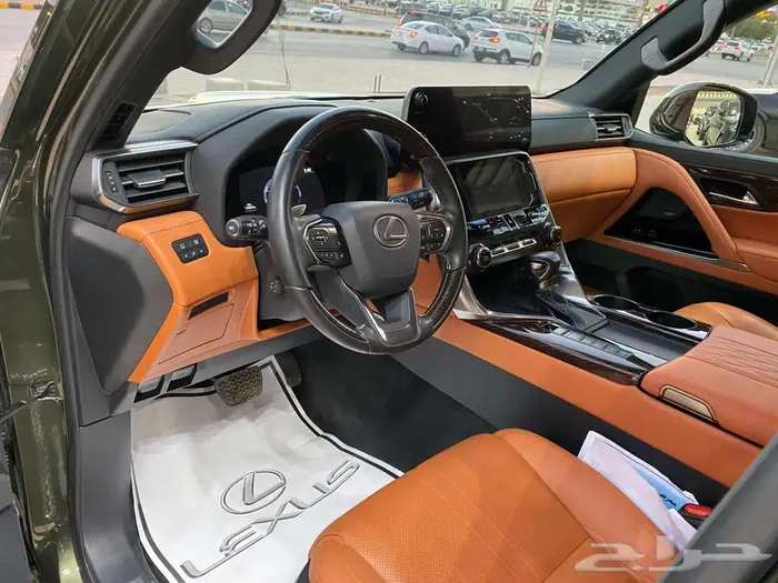 لكزس LX600 VIP 2024 زيتي سعودي 13