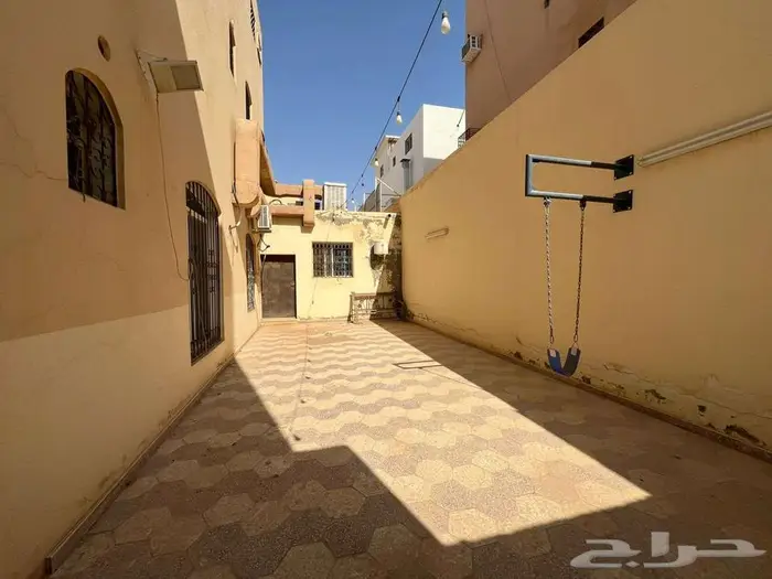فيلا للبيع 2