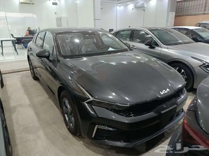 كيا K5 استاندر مفتاح 2025 ماكينة 2500 سعودي عرض خاص جدآ 5