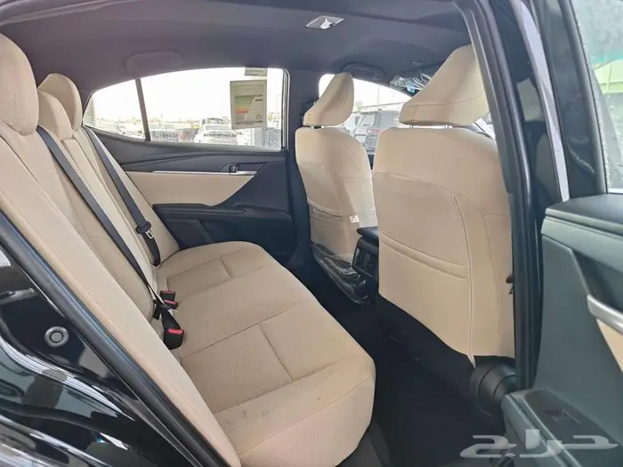 تويوتا كامري E بنزين 2025 سعودي 9