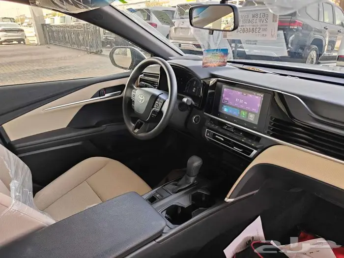 تويوتا كامري E بنزين 2025 سعودي 4