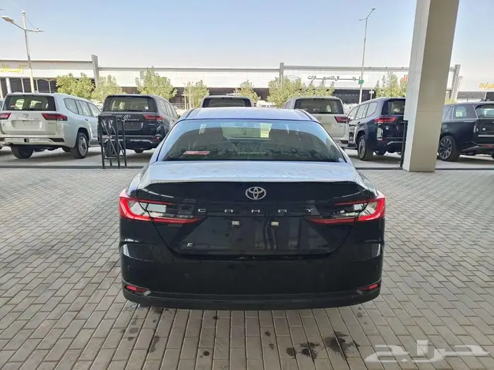 تويوتا كامري E بنزين 2025 سعودي 12