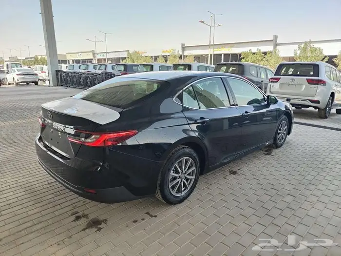 تويوتا كامري E بنزين 2025 سعودي 13