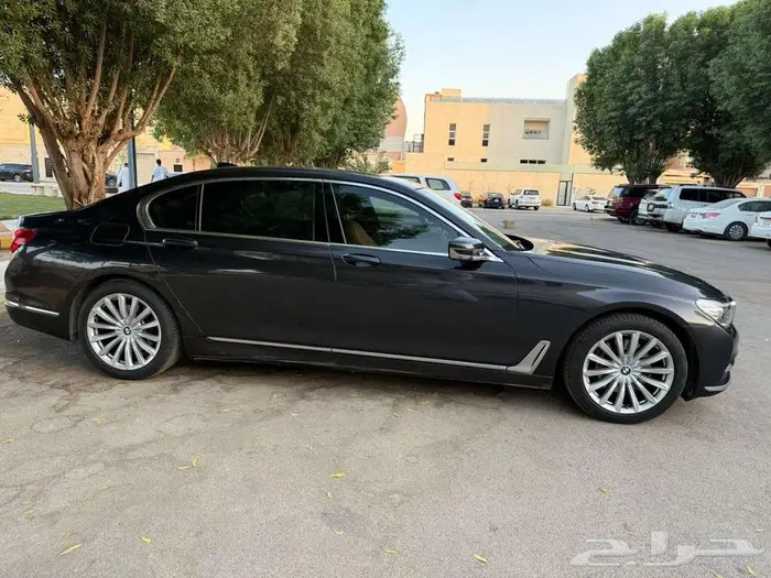 بي ام 740Li موديل 2018 6