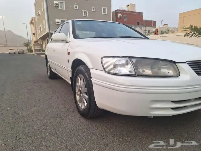 كامري للبيع او البدل بي ونيت 3