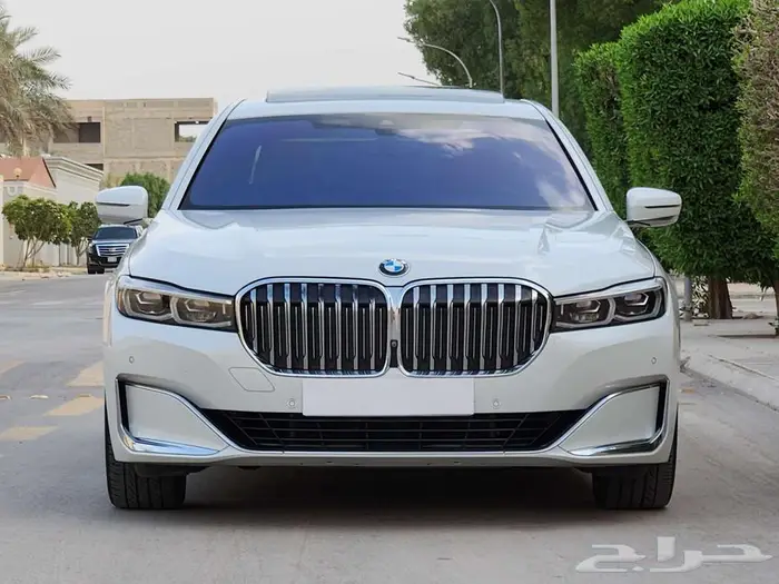 بي ام 2020 730 ممشا قليل 4