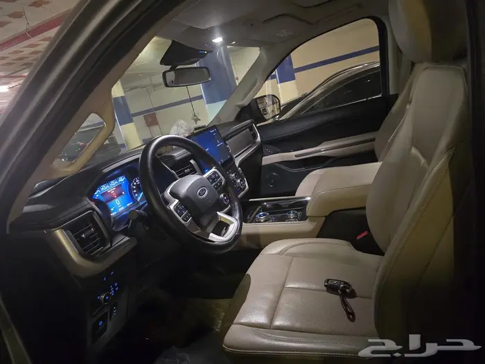 Ford expedition XLT 2022 4