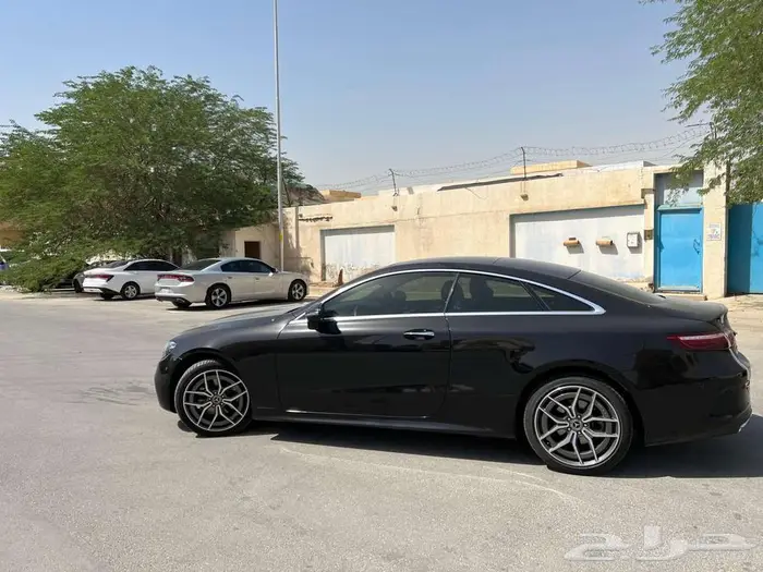 مرسيدس E200 COUPE 2