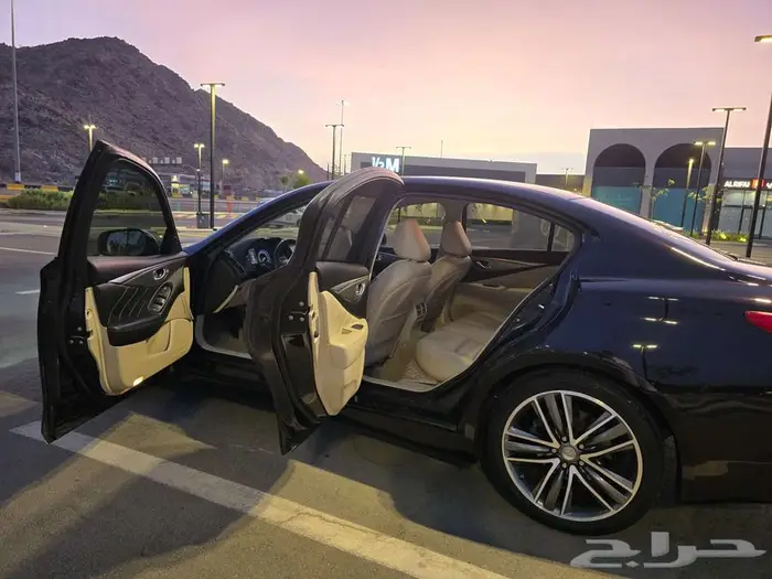انفنتي Q50 فل كامل 18