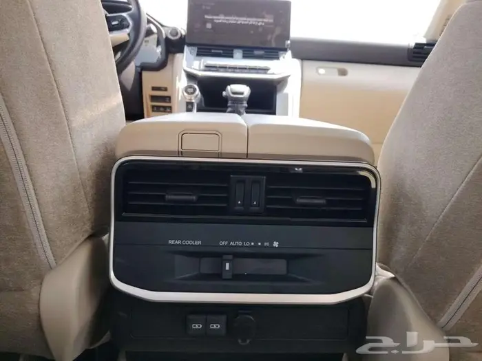 Toyota Land Cruiser GXR-3 DIESEL   2024 10