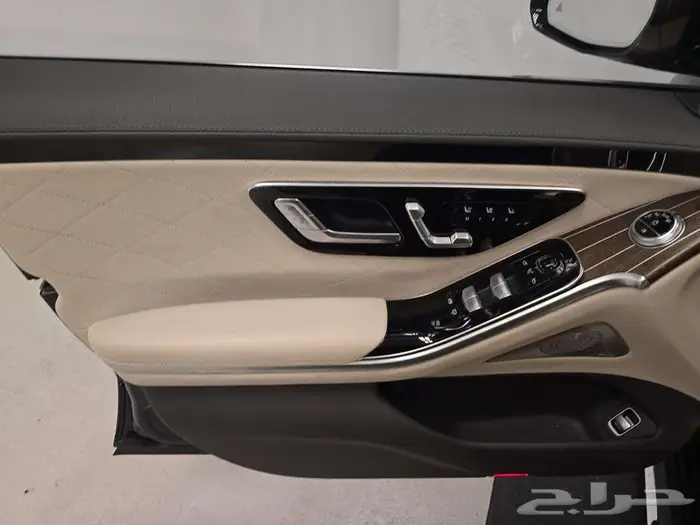 2022 Mercedes-Benz S 580 4MATIC 8