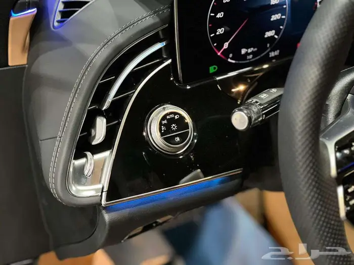 مرسيدس- E300 AMG - 2025 - شاشات 3 (كاش - بنوك ) 13