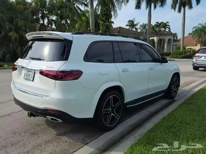2025 Mercedes-Benz GLS 450 4MATIC 3