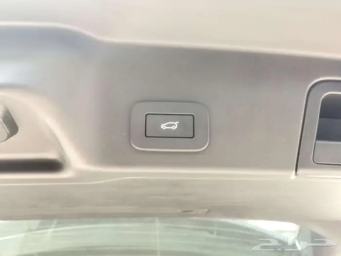 رنج روفر ايفوك SE P250 L موديل 2025 (جديد) 17