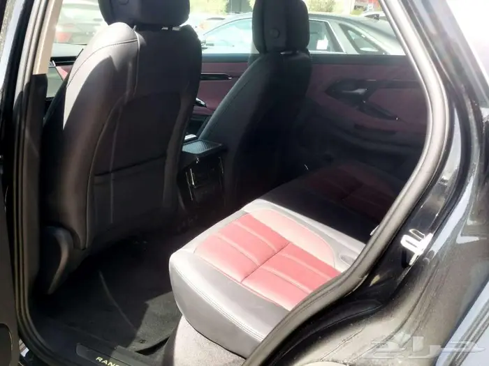 رنج روفر ايفوك SE P250 L موديل 2025 (جديد) 23