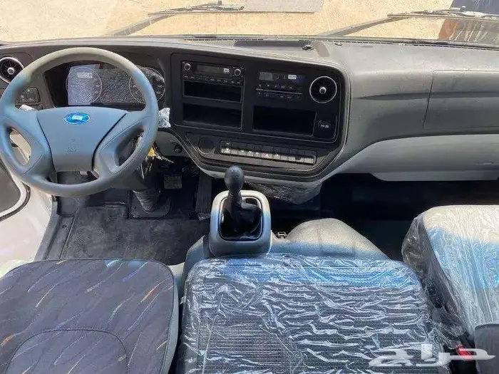 باص كاونتي 23   26 راكب 2023 7