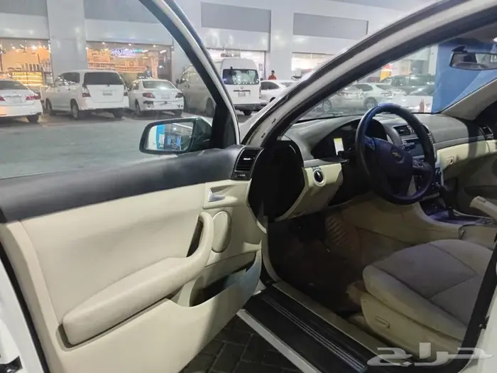 كابريس 2012 نظيفة LS V8 2
