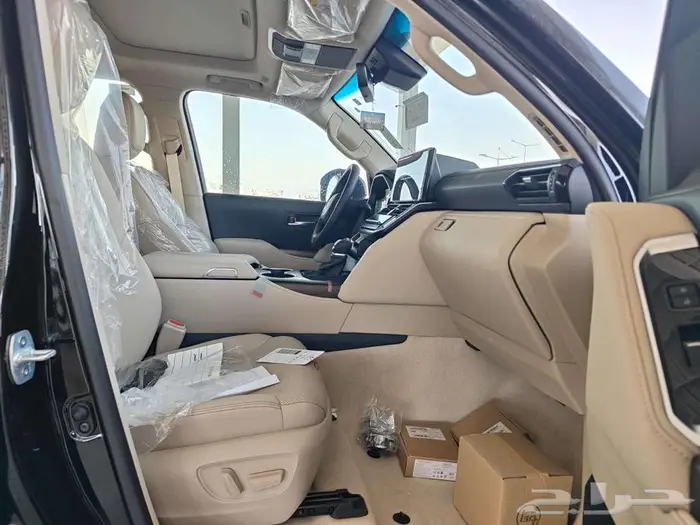 لاندكروزر GXR L4 بنزين 2025 بطاقة جمركية ( سعودي ) 7