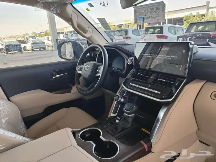 لاندكروزر GXR L4 بنزين 2025 بطاقة جمركية ( سعودي ) 4