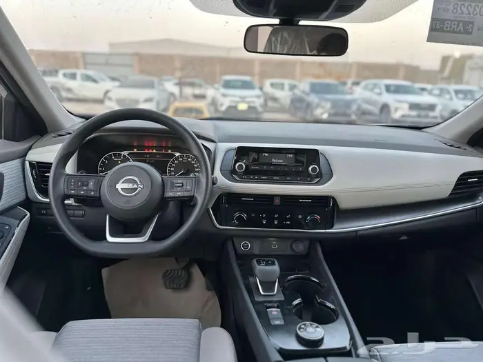 نيسان اكس تريل ستاندر دبل 5 مقاعد 2024 14