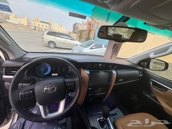 للبيع فورشنر فل كامل المالك الاول 3