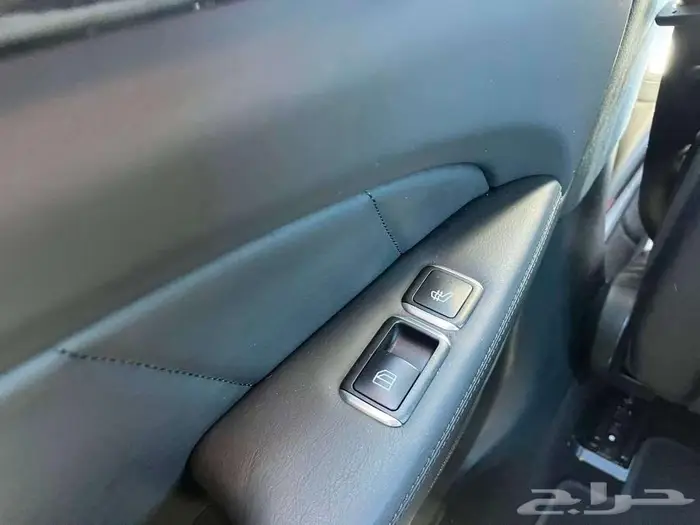 تم البيع مرسيدس CLS63 2013 مخزن 31