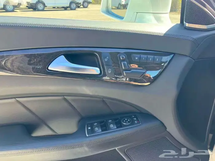 تم البيع مرسيدس CLS63 2013 مخزن 29
